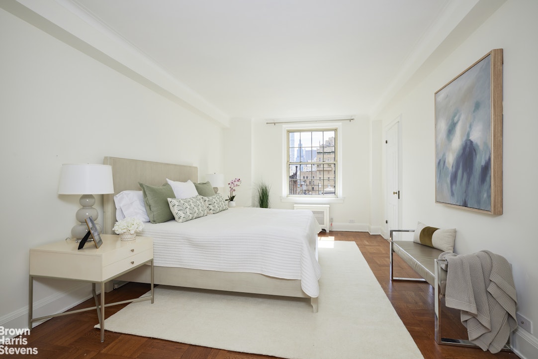 3 East 77th Street, Unit 8B Manhattan, NY 10075 - Photo 3 of 8