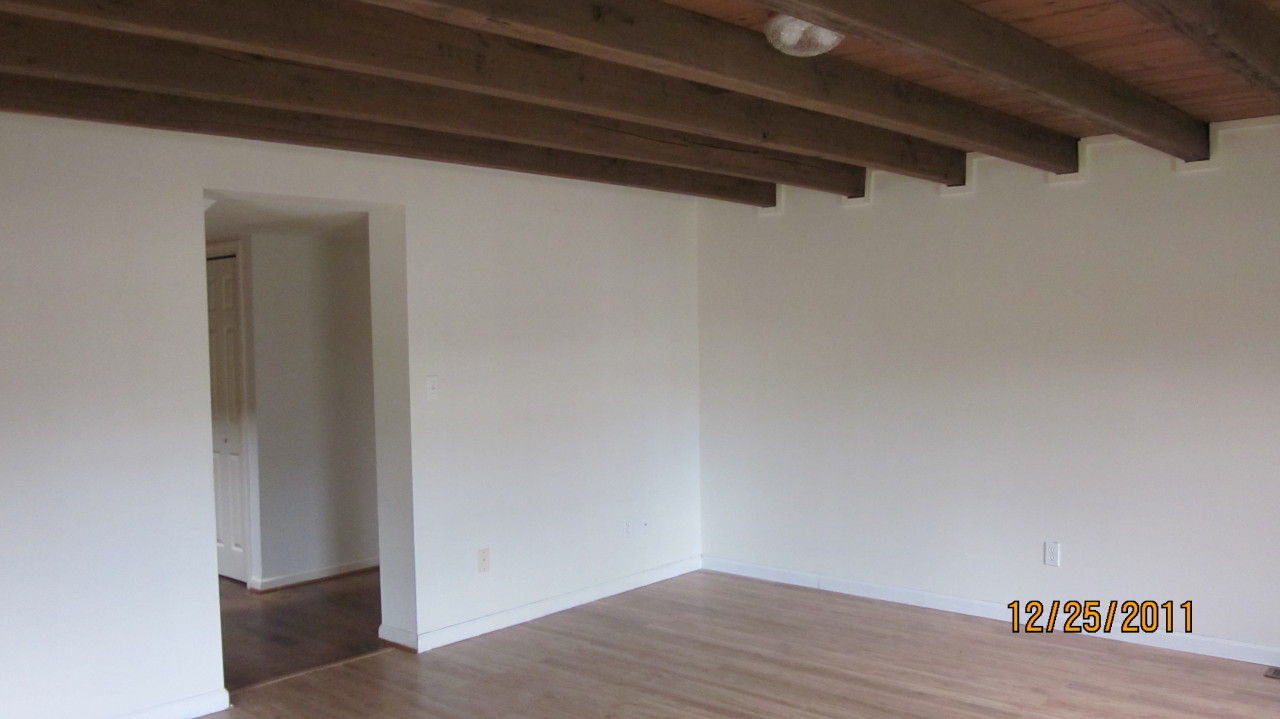 595 Briar Ridge Road Henry, VA 24102 - Photo 2 of 18 Den