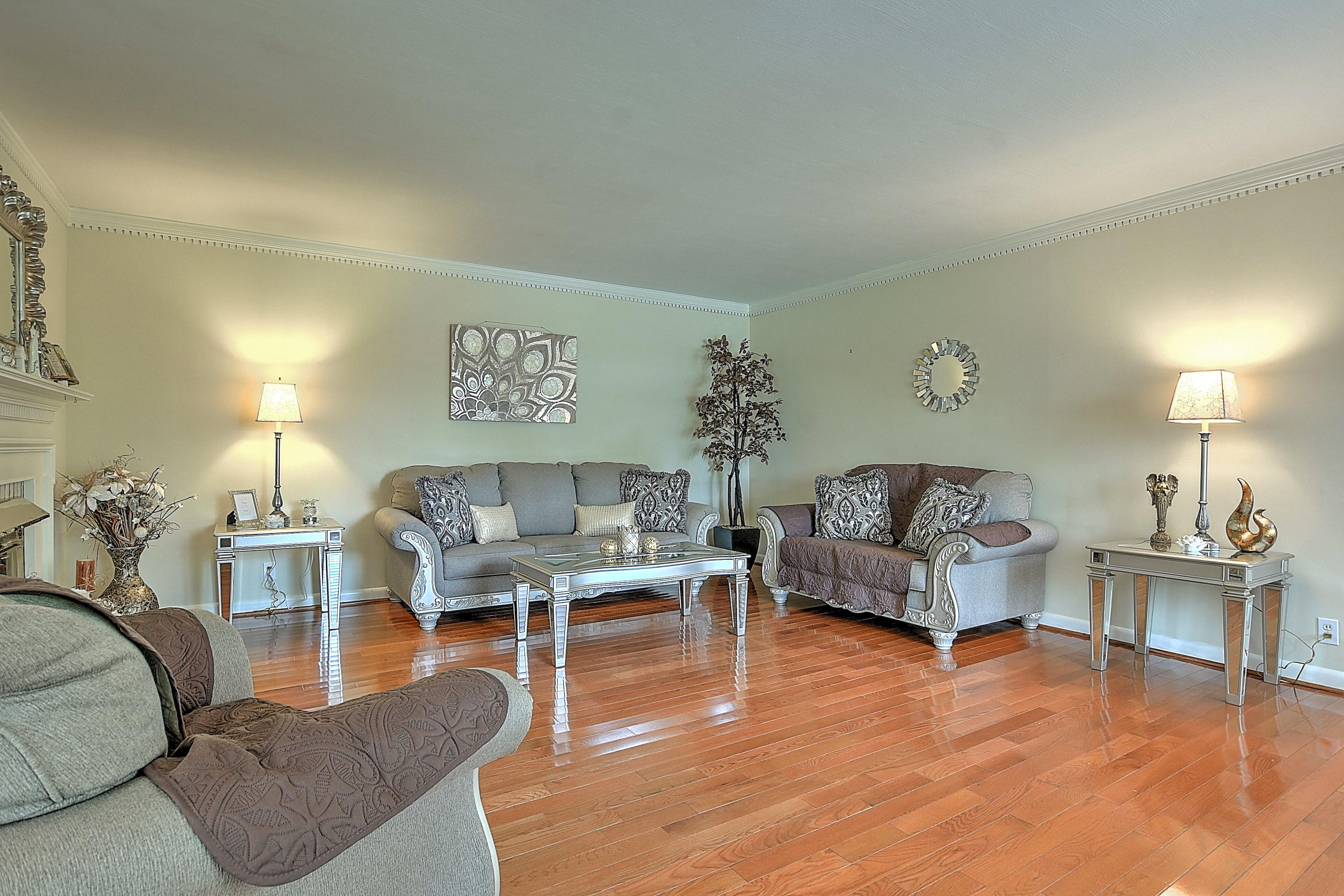 529 Forestdale Road Kingsport, TN 37660 - Photo 3 of 29 529 Forestdale-4