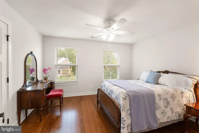 $998,000 | 7483 Lake Willow Court, Warrenton, VA 20187