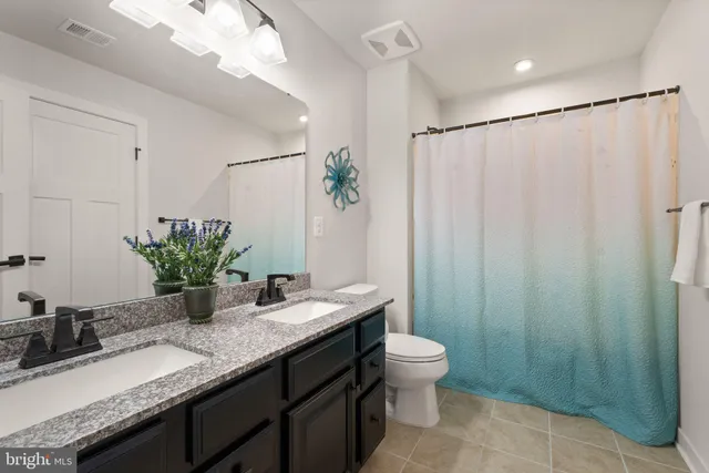 $998,000 | 7483 Lake Willow Court, Warrenton, VA 20187