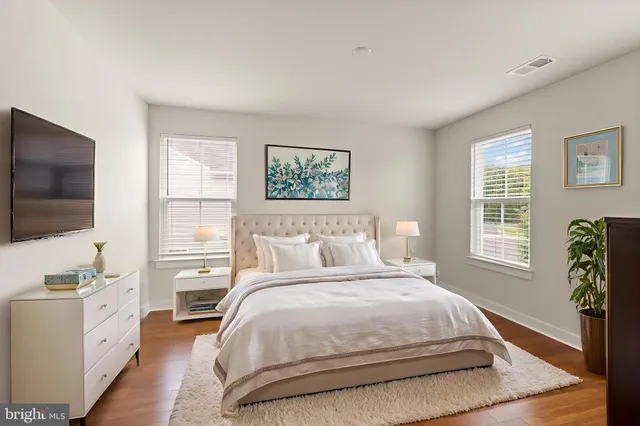 $998,000 | 7483 Lake Willow Court, Warrenton, VA 20187