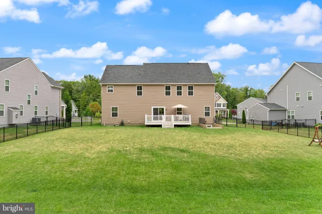 $998,000 | 7483 Lake Willow Court, Warrenton, VA 20187