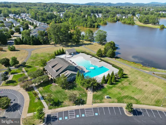 $998,000 | 7483 Lake Willow Court, Warrenton, VA 20187