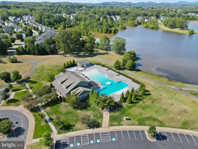 $998,000 | 7483 Lake Willow Court, Warrenton, VA 20187