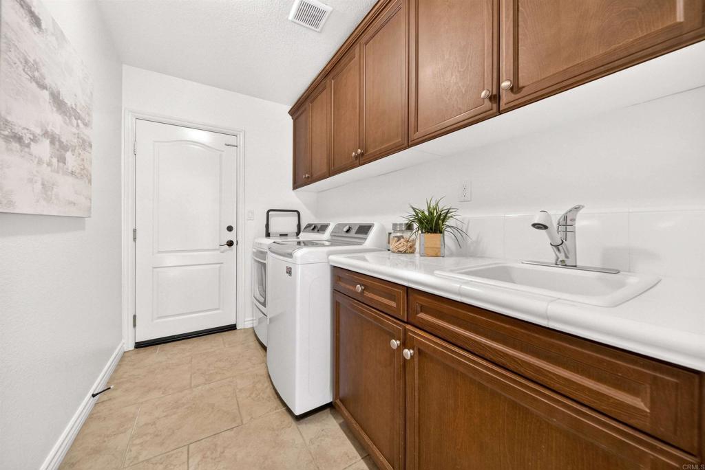 1717 Tara Way San Marcos, CA 92078 - Photo 33 of 65