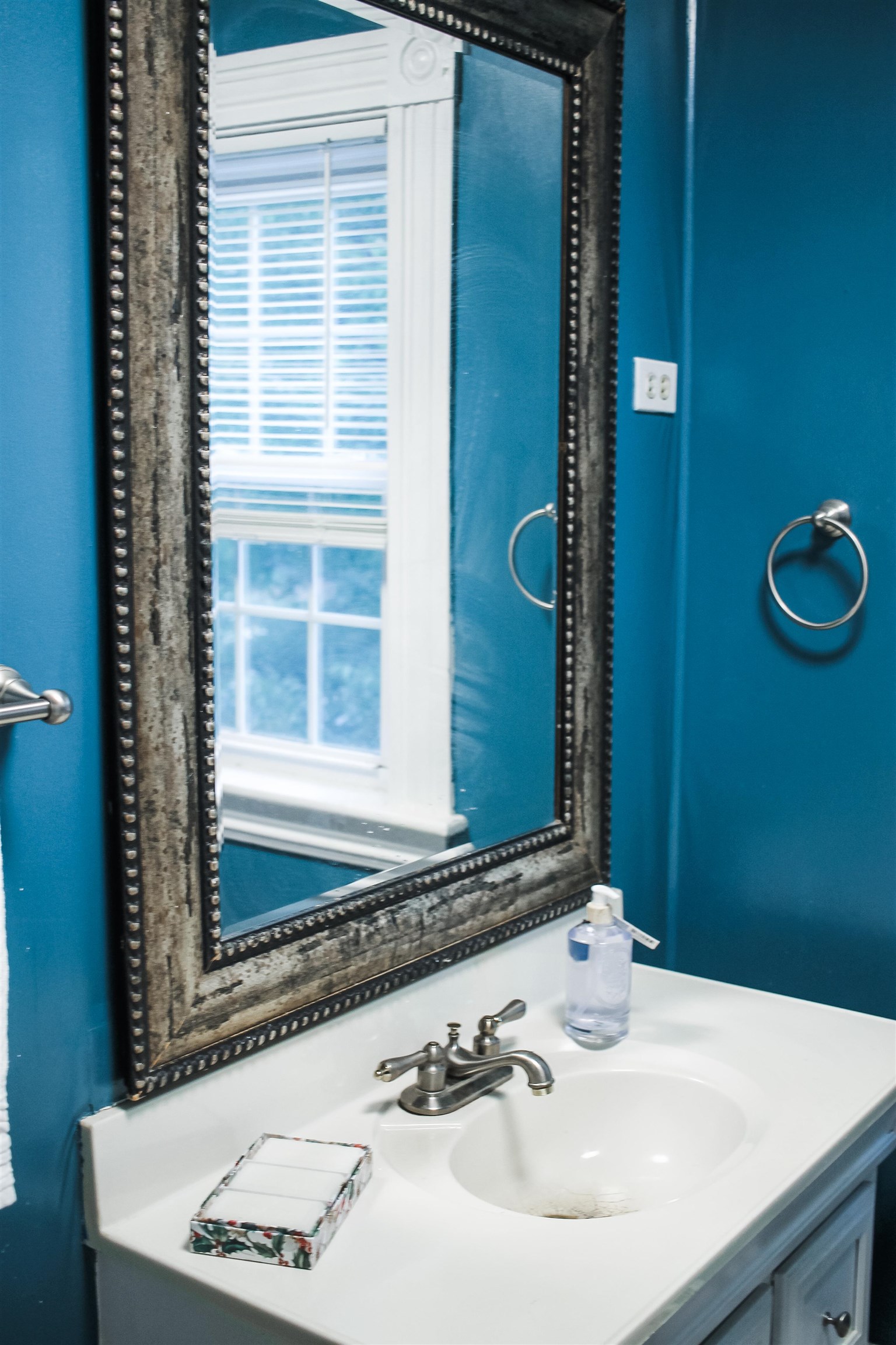 8 Marlboro Road Derry, NH 03038 - Photo 11 of 27