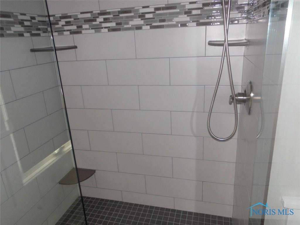 12849 Neapolis Waterville Road Whitehouse, OH 43571 - Photo 14 of 20 Gallery Image 14