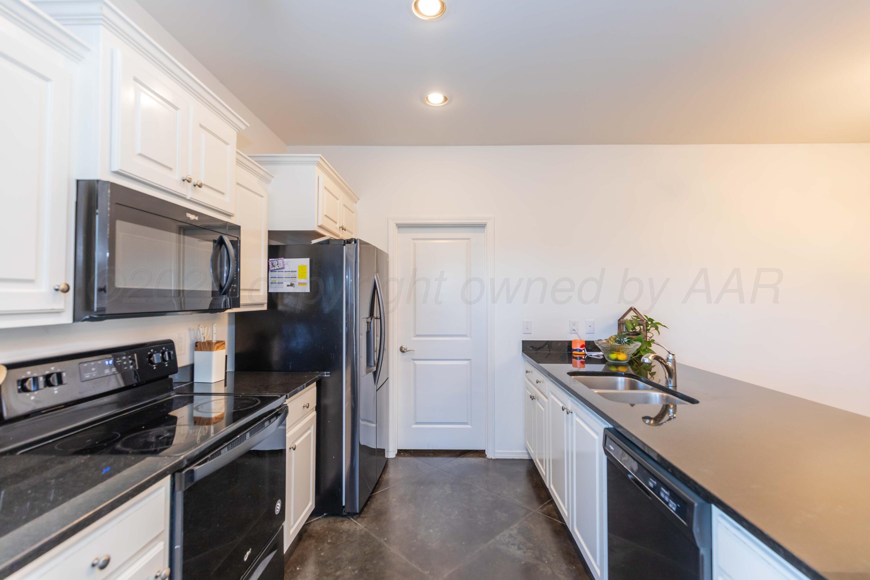 5002 Longbird Street Amarillo, TX 79118 - Photo 10 of 36 KITCHEN VIEW 2
