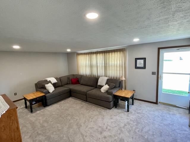 5428 Richmoor Road Springfield, OH 45503 - Photo 2 of 27