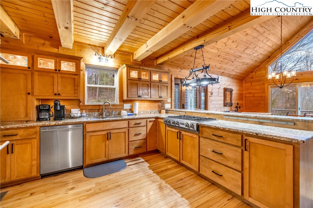 157 Noahs Ridge Fleetwood, NC 28626 - Photo 16 of 50