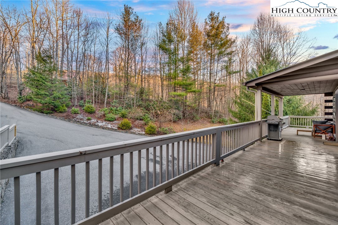 157 Noahs Ridge Fleetwood, NC 28626 - Photo 6 of 50