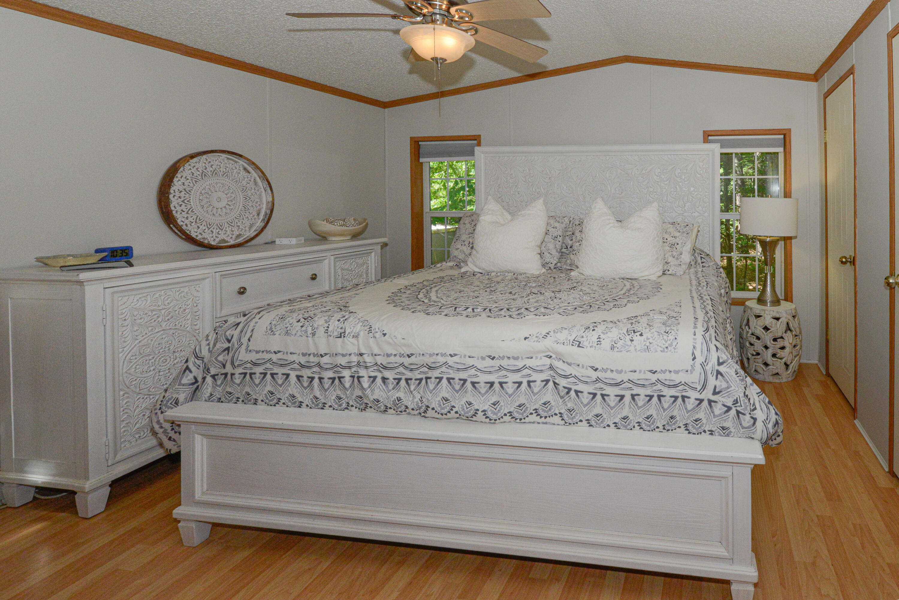 6 Donna Avenue Naples, ME 04055 - Photo 9 of 51 rickers resort unit 6 upper level-13
