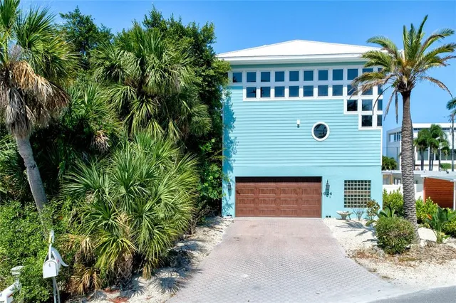 a front view of house with yard