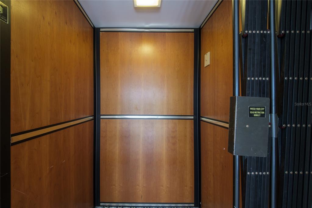 624 South Casey Key Road Nokomis, FL 34275 - Photo 5 of 75