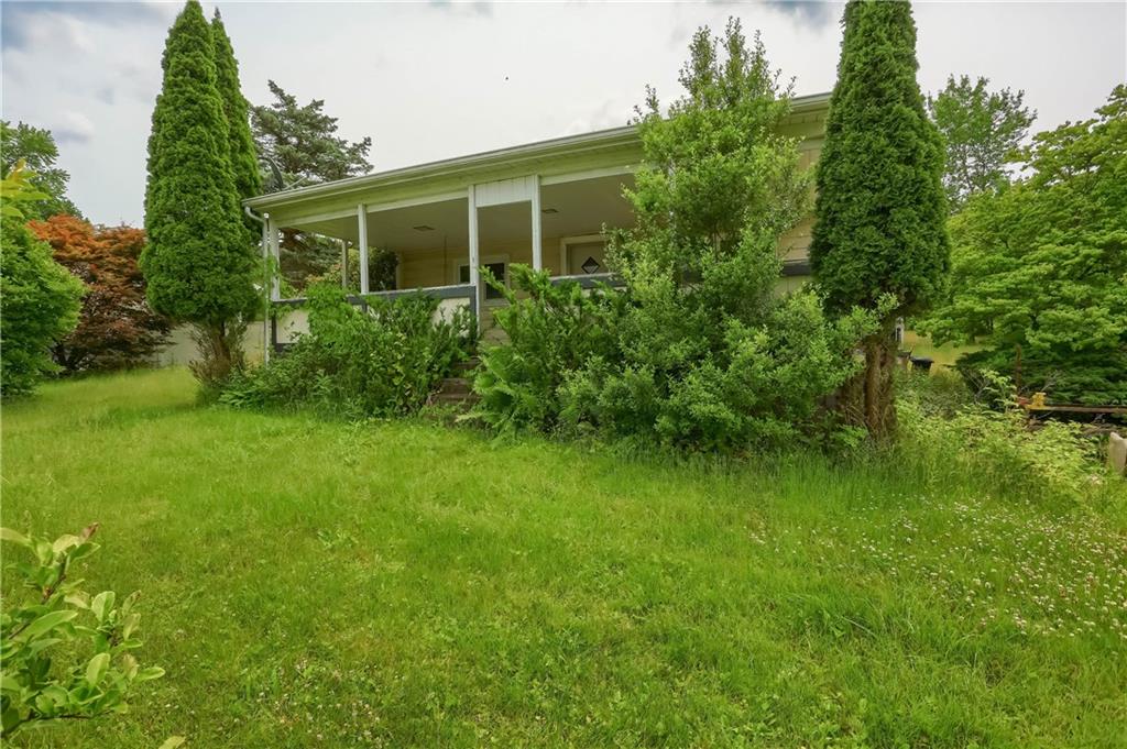 224 Oak Road Gibsonia, PA 15044 - Photo 3 of 32 Gallery Image 3
