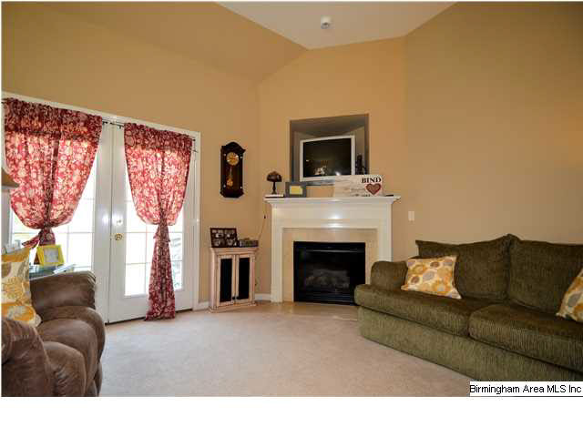 112 Merrimeadows Drive Calera, AL 35040 - Photo 6 of 22