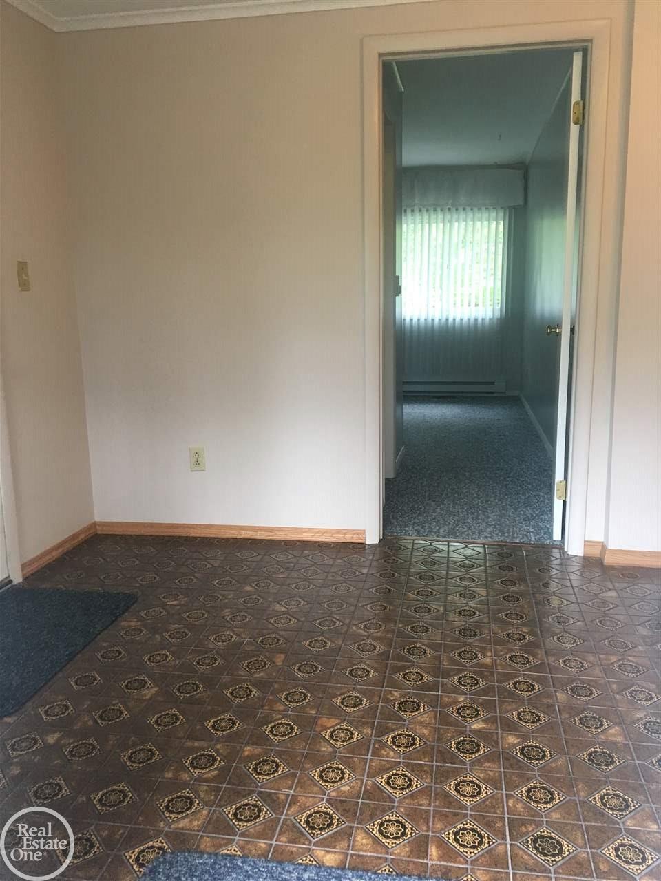 7116 Bryce Road North Street, MI 48049 - Photo 21 of 61 31381282-20.JPG