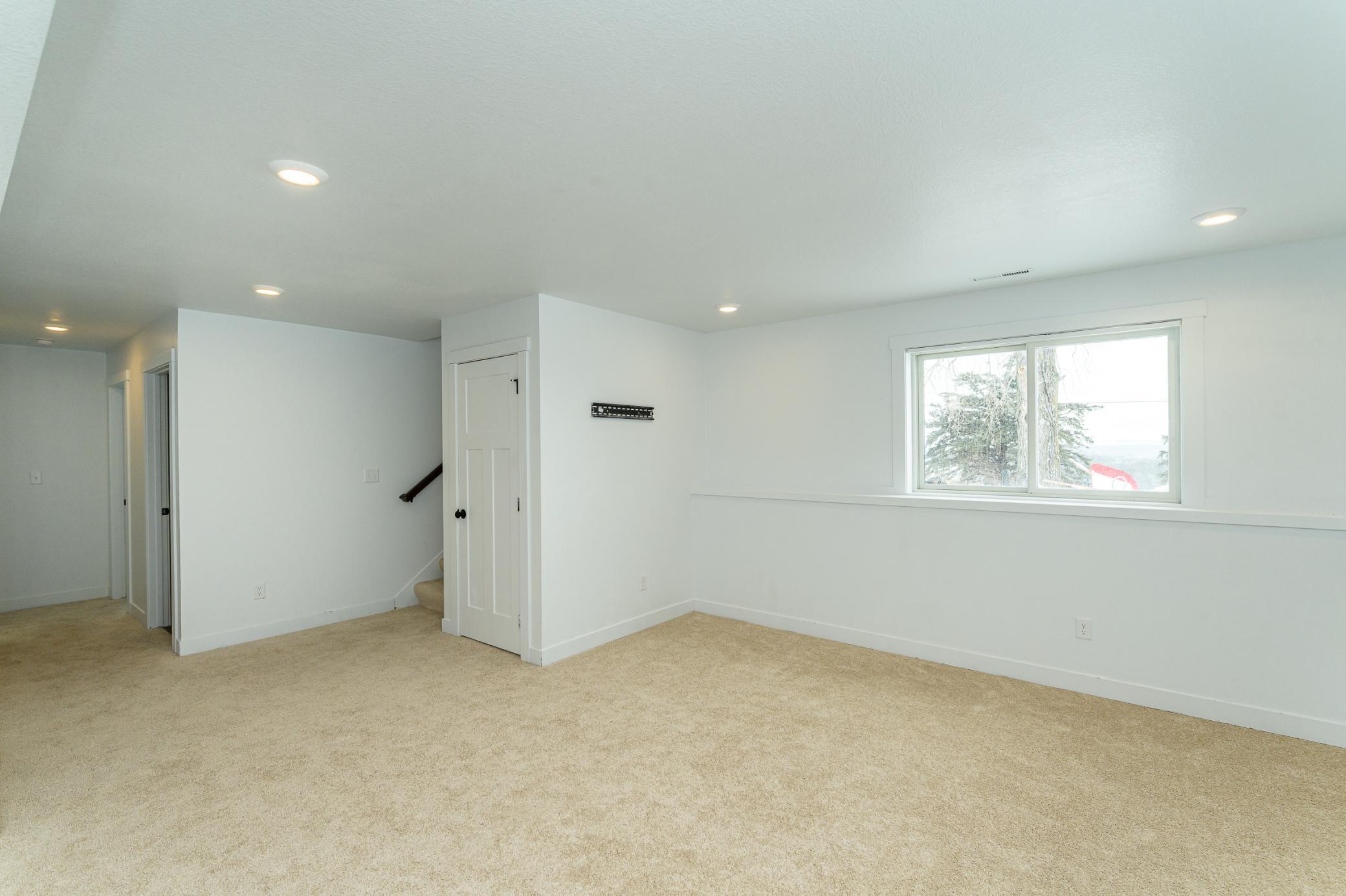 3112 Eastwood Road Southeast Rochester, MN 55904 - Photo 9 of 28