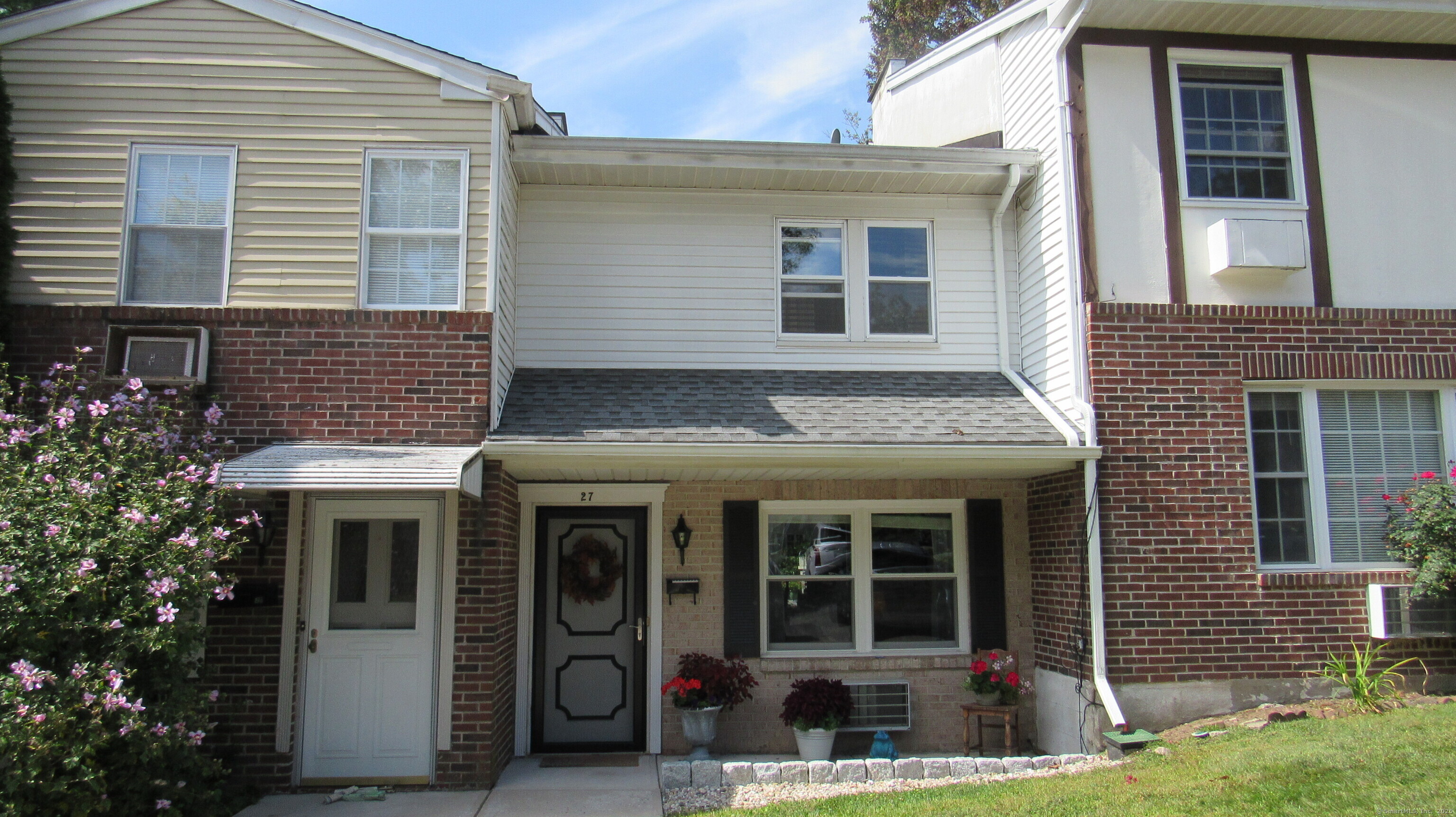 27 Surrey Lane, Unit 27 Torrington, CT 06790 - Photo 2 of 30 a view of a house with entrance