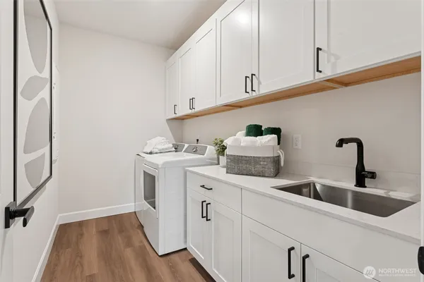 $949,990 | 2216 Oak Court, Unit 3, Milton, WA 98354