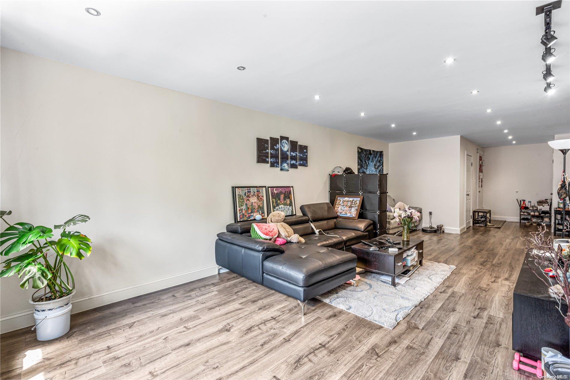 99-11 60th Avenue, Unit 3J Queens, NY 11368 - Photo 12 of 24