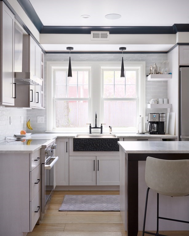 2 Chetwynd Road, Unit 1 Cambridge, MA 02140 - Photo 5 of 19 Gallery Image 5