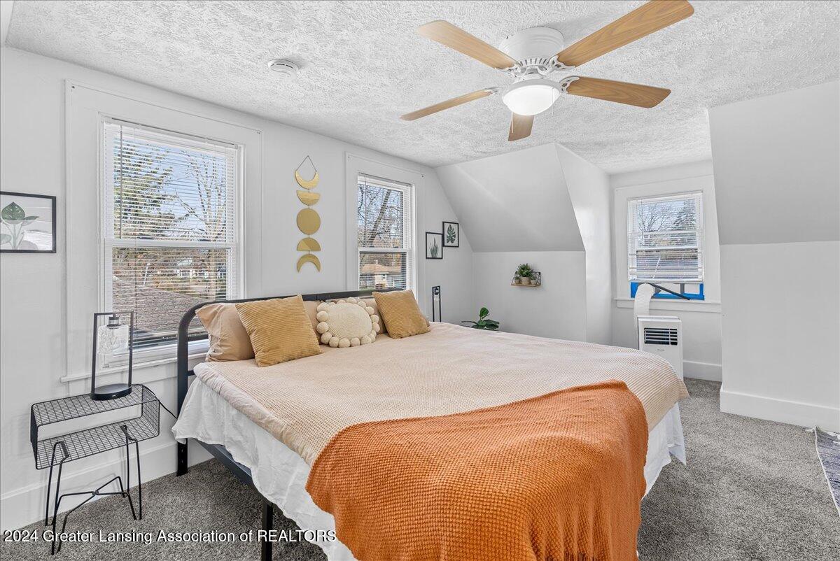 733 Bretton Road Lansing, MI 48917 - Photo 18 of 39 31-Media Jett - 31