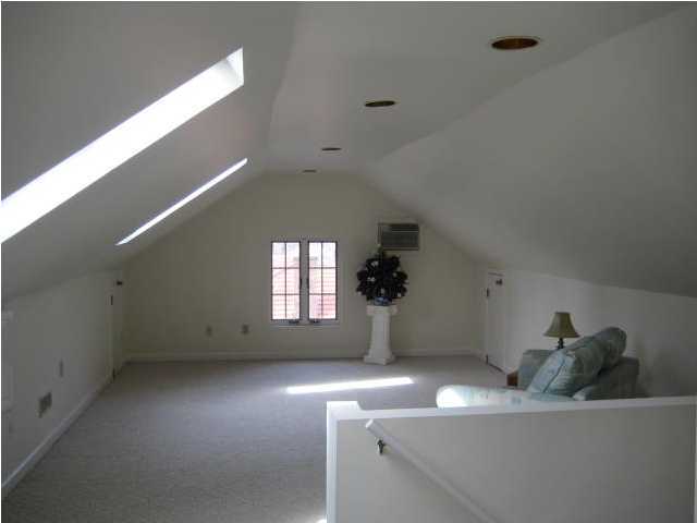 97 Valley Road Louisville, KY 40204 - Photo 13 of 20 Additional Photo