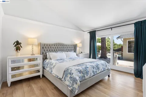 $1,579,000 | 5736 Medallion Court, Castro Valley, CA 94552
