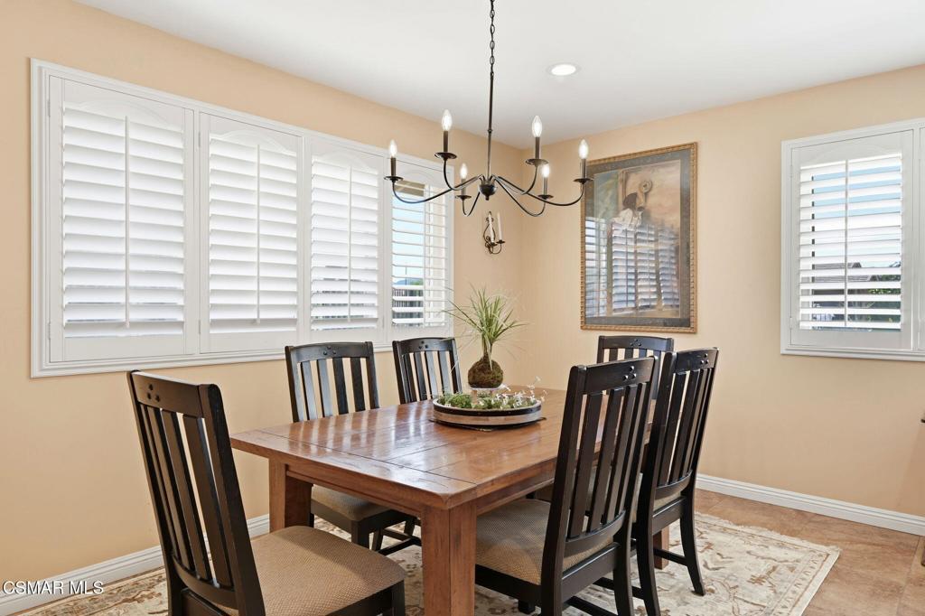 3279 Avenida Simi Simi Valley, CA 93063 - Photo 12 of 47