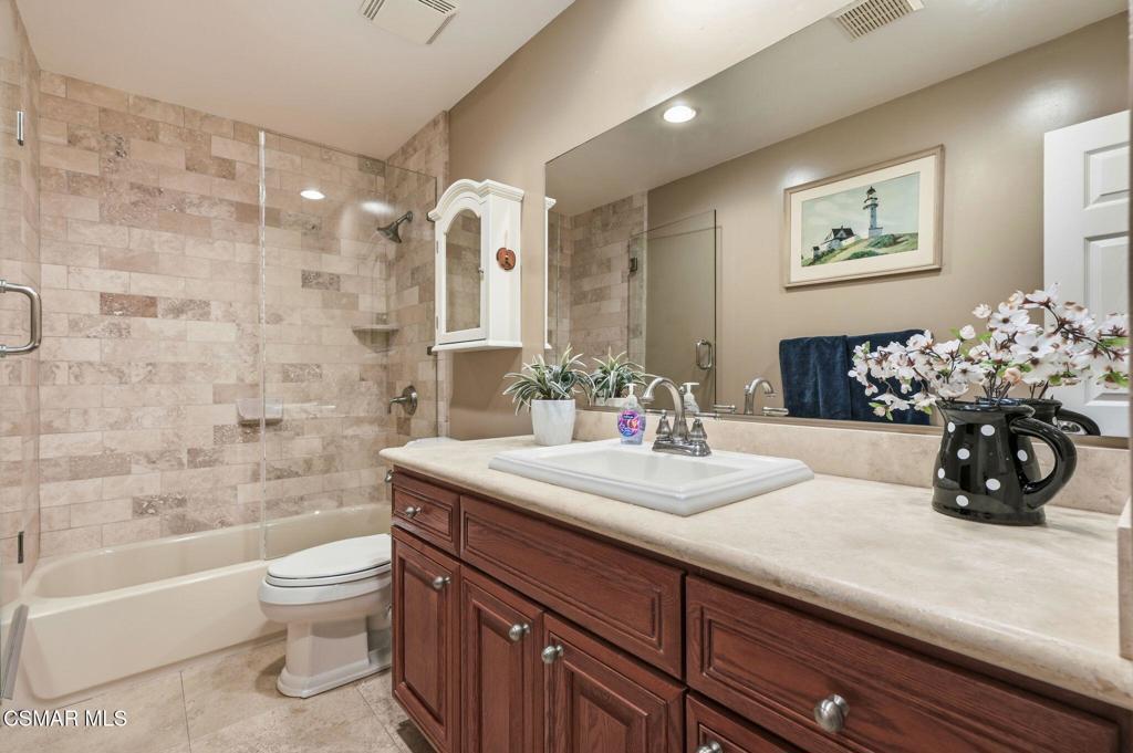 3279 Avenida Simi Simi Valley, CA 93063 - Photo 14 of 47