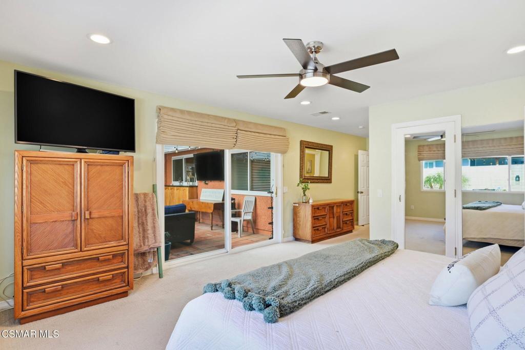 3279 Avenida Simi Simi Valley, CA 93063 - Photo 17 of 47