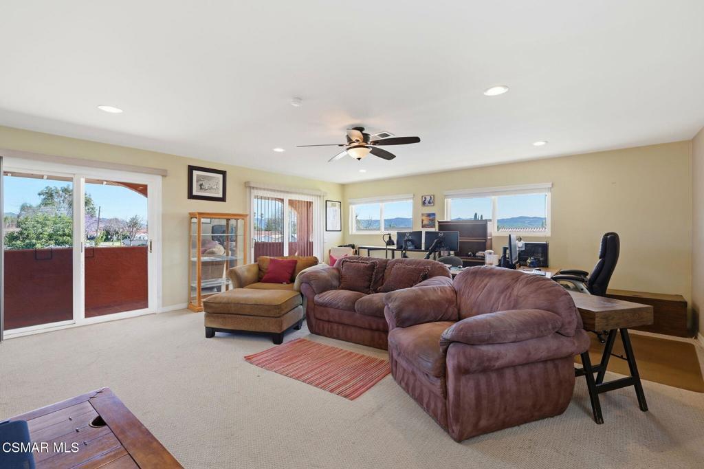 3279 Avenida Simi Simi Valley, CA 93063 - Photo 25 of 47