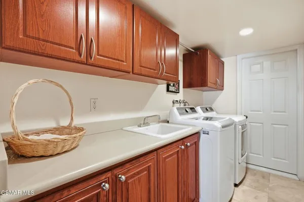$1,250,000 | 3279 Avenida Simi, Simi Valley, CA 93063