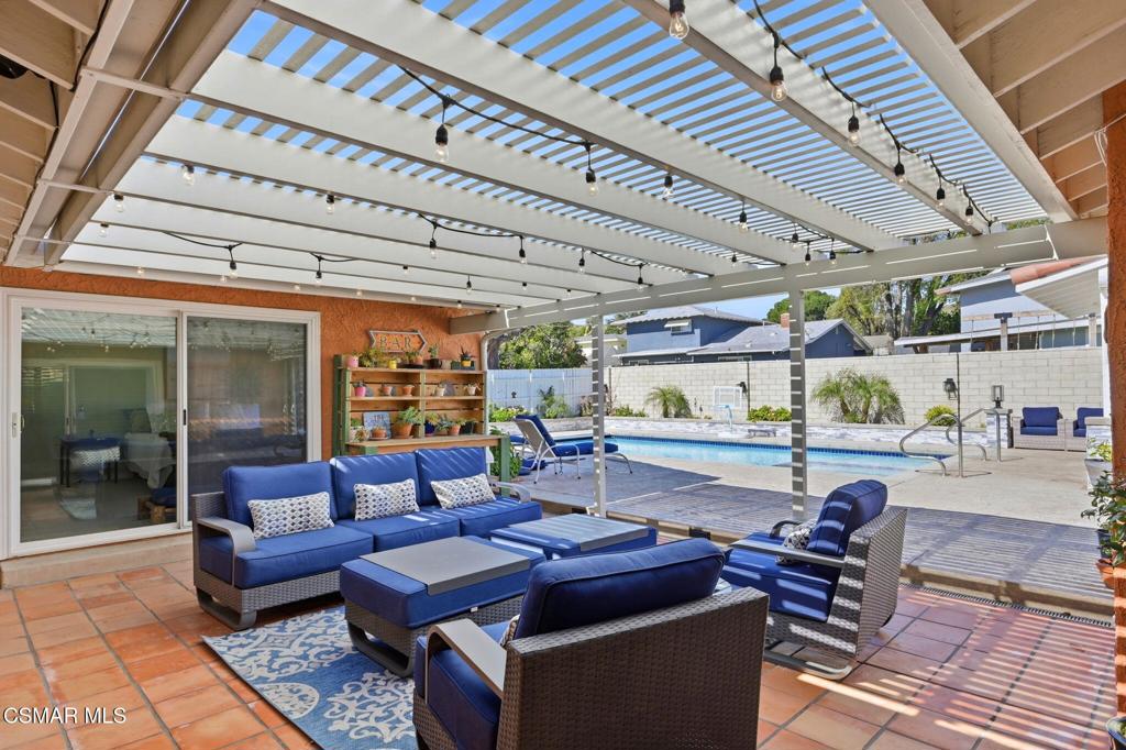 3279 Avenida Simi Simi Valley, CA 93063 - Photo 31 of 47