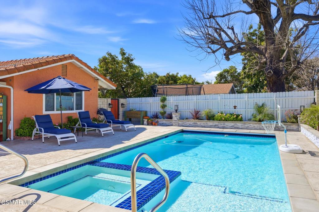 3279 Avenida Simi Simi Valley, CA 93063 - Photo 35 of 47