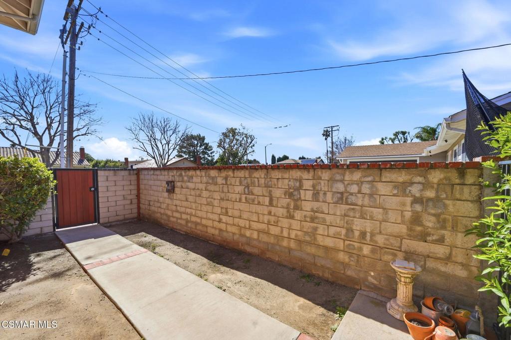 3279 Avenida Simi Simi Valley, CA 93063 - Photo 46 of 47