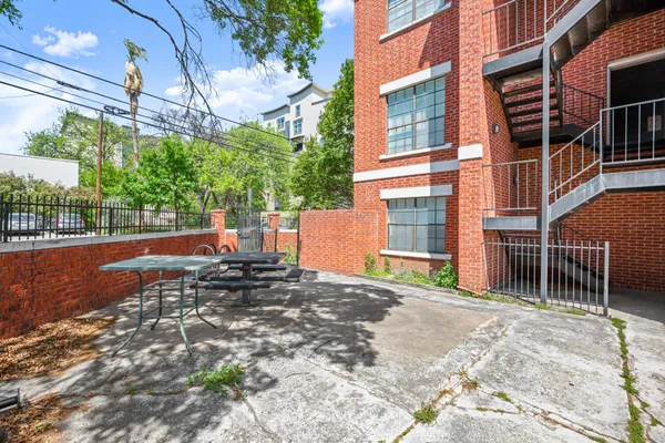 $1,795 | 712 West 21st Street, Unit 101, Austin, TX 78705