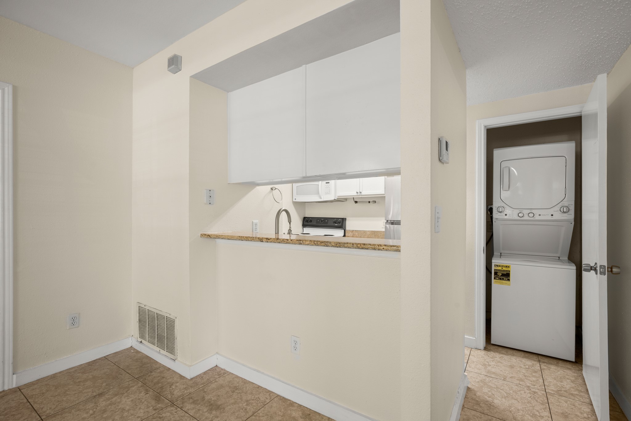 712 West 21st Street, Unit 101 Austin, TX 78705 - Photo 8 of 17