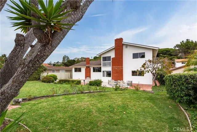 $2,399,000 | 30031 Vía Borica, Rancho Palos Verdes, CA 90275