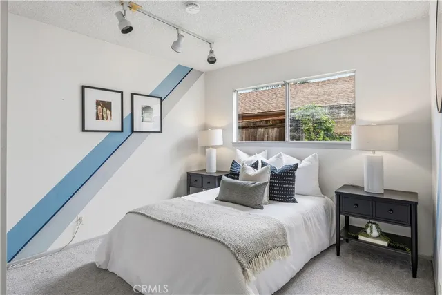 $2,399,000 | 30031 Vía Borica, Rancho Palos Verdes, CA 90275