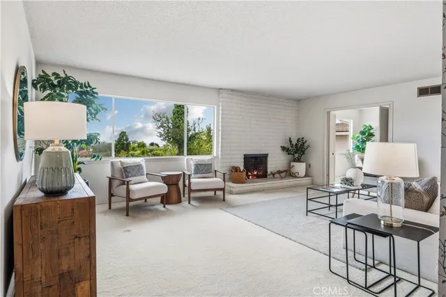 $2,399,000 | 30031 Vía Borica, Rancho Palos Verdes, CA 90275