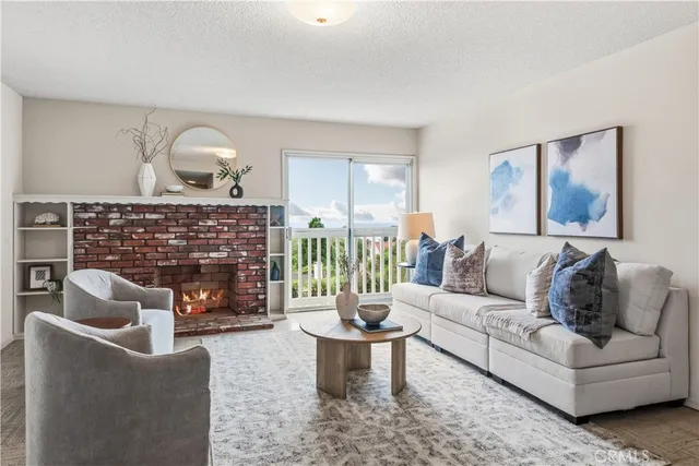 $2,399,000 | 30031 Vía Borica, Rancho Palos Verdes, CA 90275