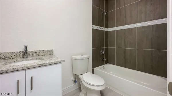 $2,900 | 9020 Green Circle, LaBelle, FL 33935