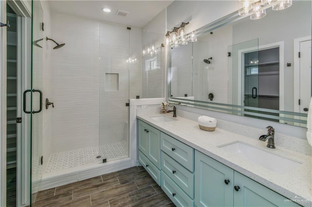 1009 Magnolia Street Mission, TX 78573 - Photo 7 of 13