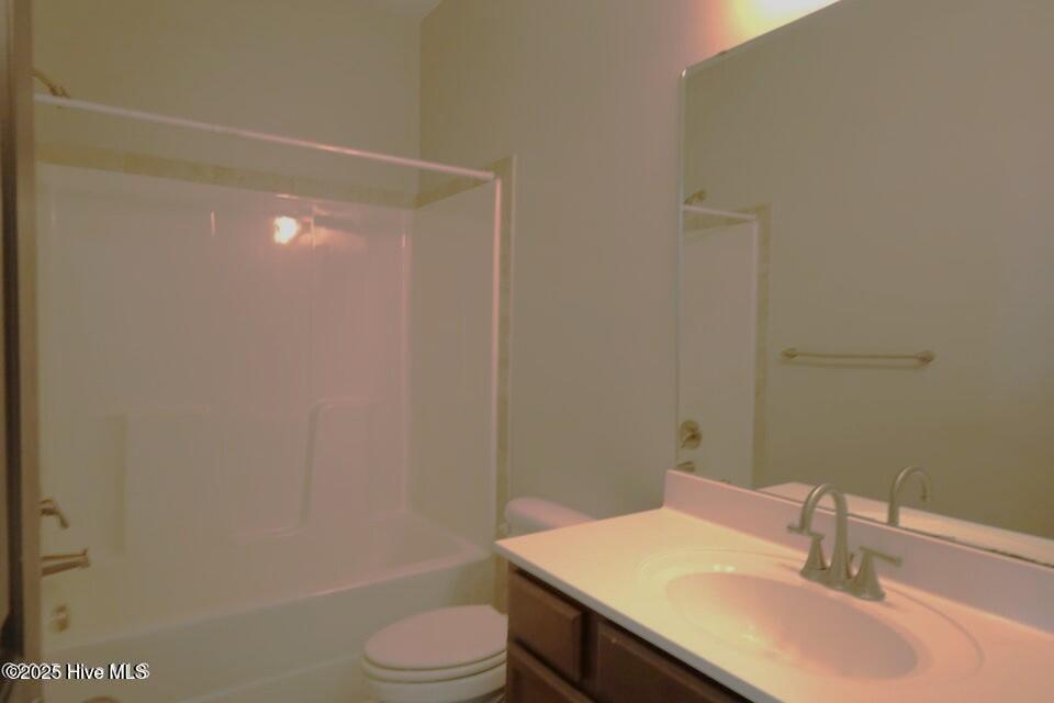 532 Caldwell Loop Jacksonville, NC 28546 - Photo 14 of 15 Hall Bath