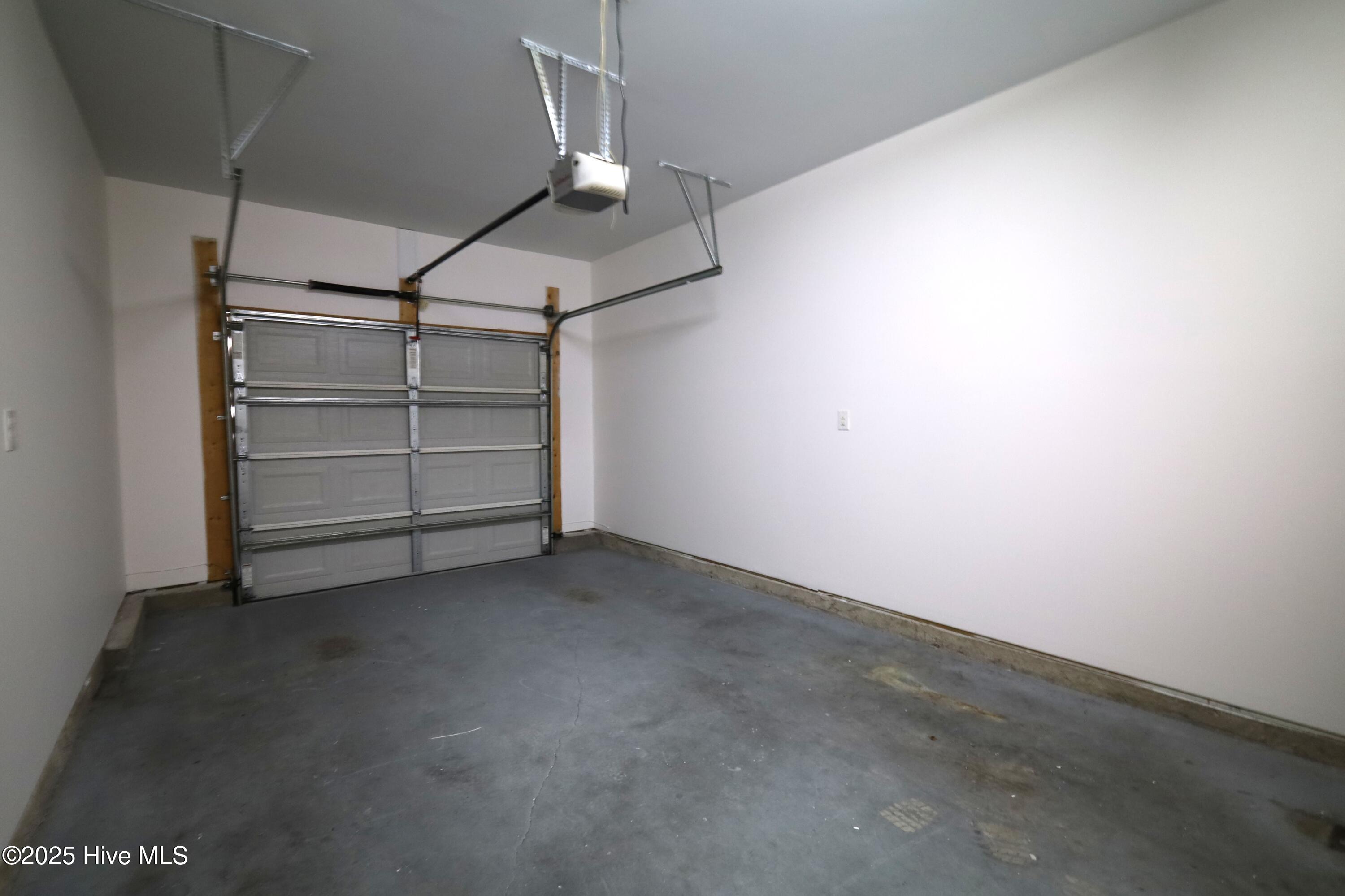 532 Caldwell Loop Jacksonville, NC 28546 - Photo 2 of 15 IMG_2983