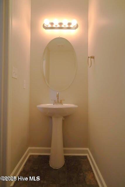 532 Caldwell Loop Jacksonville, NC 28546 - Photo 7 of 15 Half bath