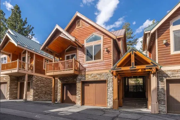 $1,436,000 | 3771 Main Street, Unit 3, Mammoth Lakes, CA 93546